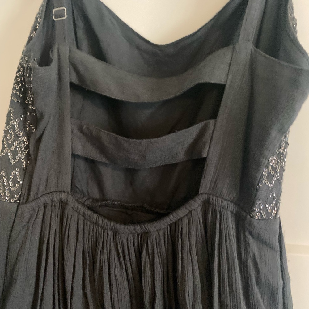 Dress - Picture 4 of 4